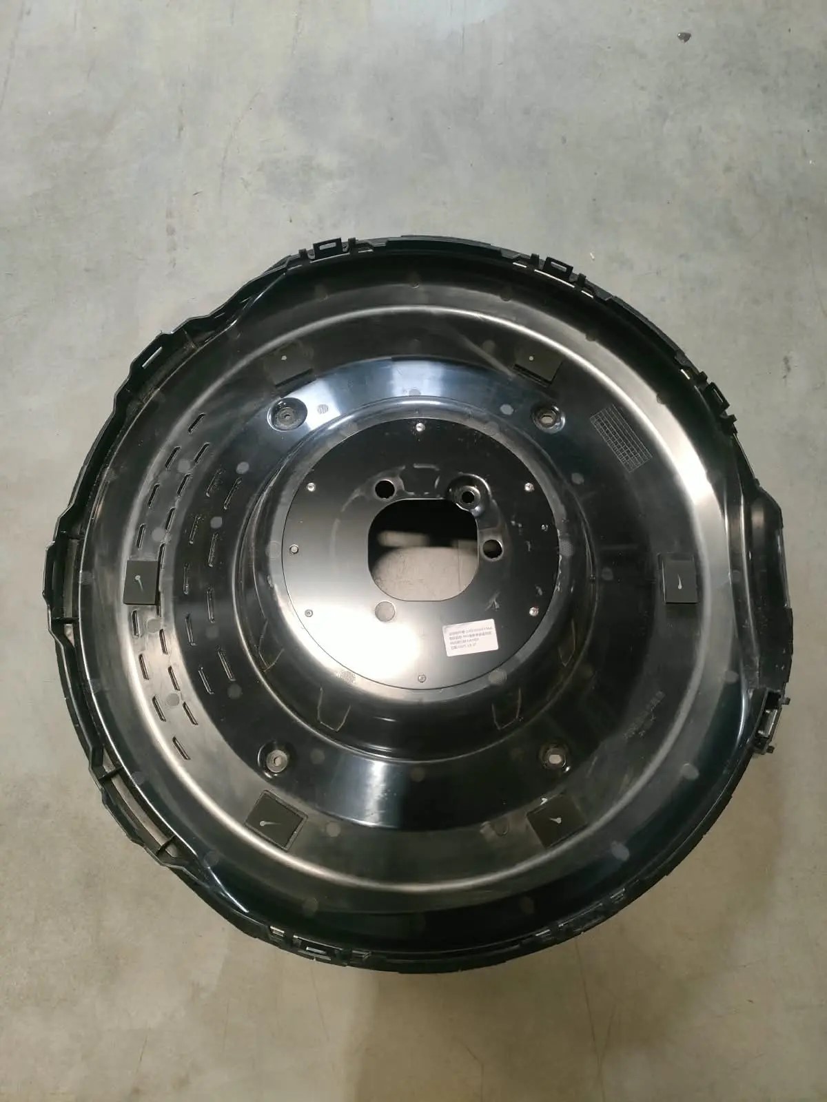 Крепление запасного колеса Tank 500 3102300XKV3AA