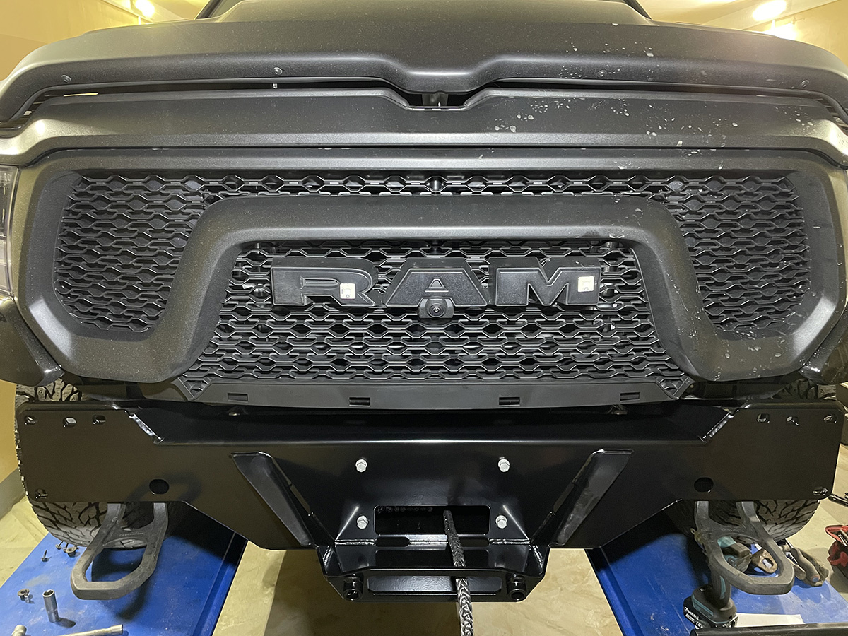 Площадка РИФ под лебёдку в штатный бампер Dodge Ram 1500 Rebel 2019+ (бензин)