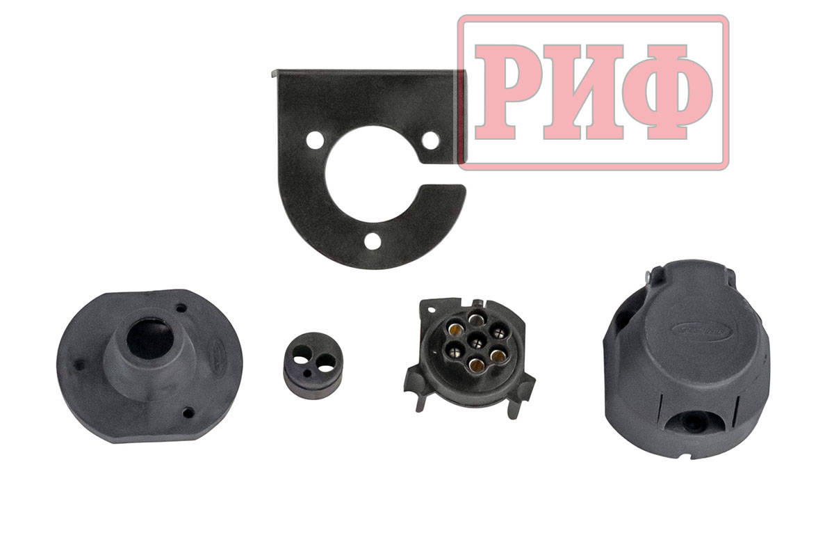 Бампер РИФ силовой задний Toyota Land Cruiser 78 2007+ с квадратом под фаркоп и фонарями