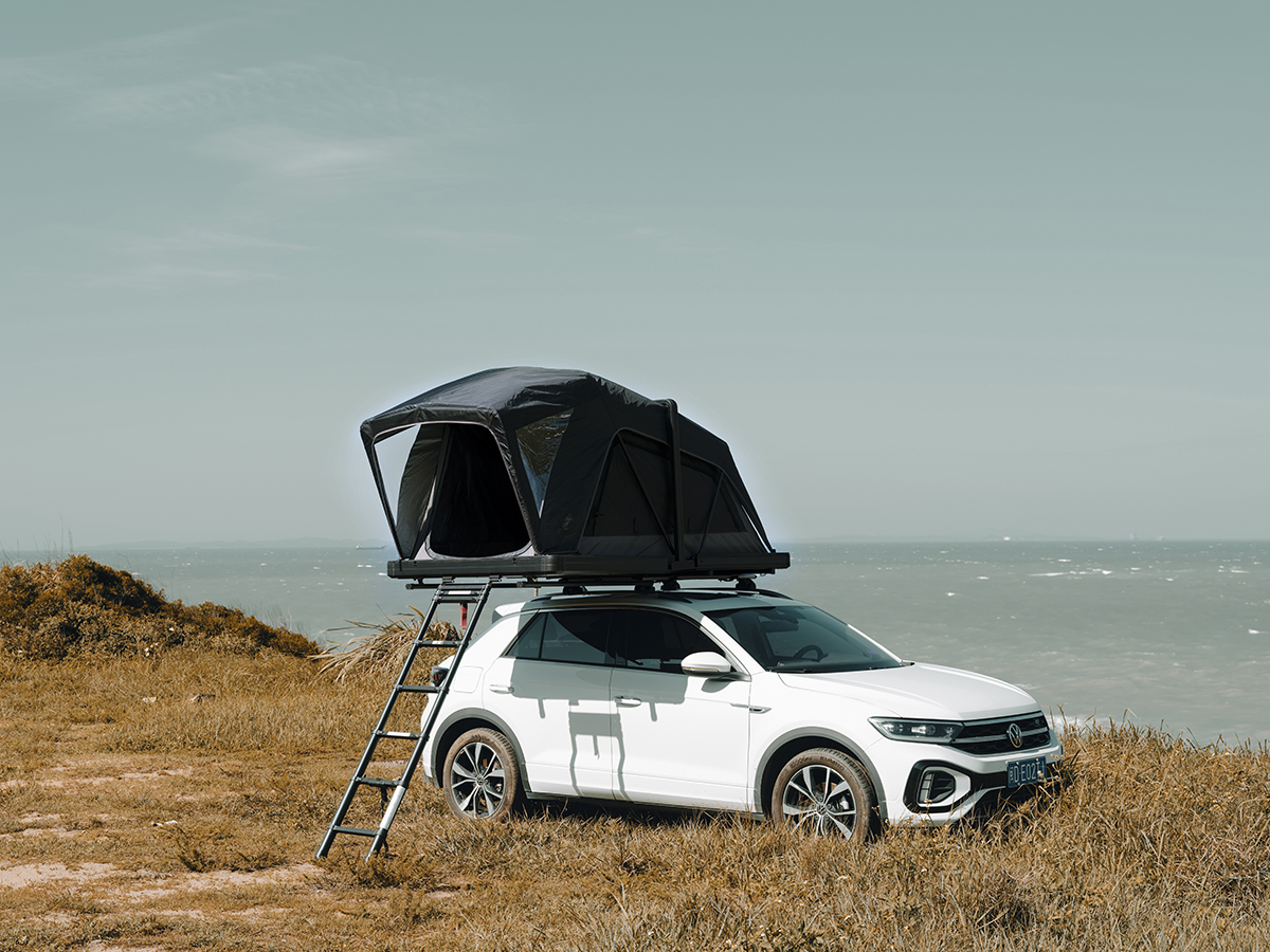 Палатка на крышу автомобиля Wild Land Summit Explorer 130