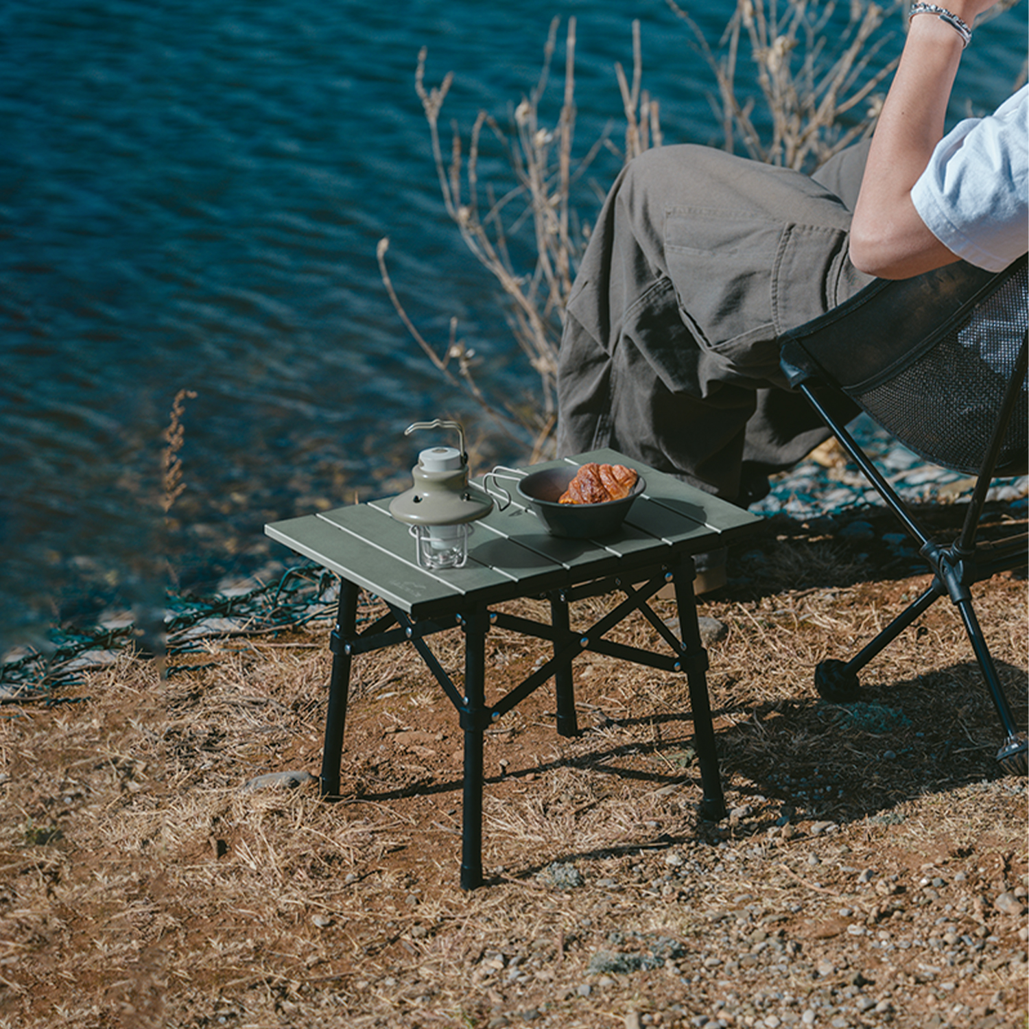 Стол туристический Naturehike складной, 40,5х29х30,5см, зеленый