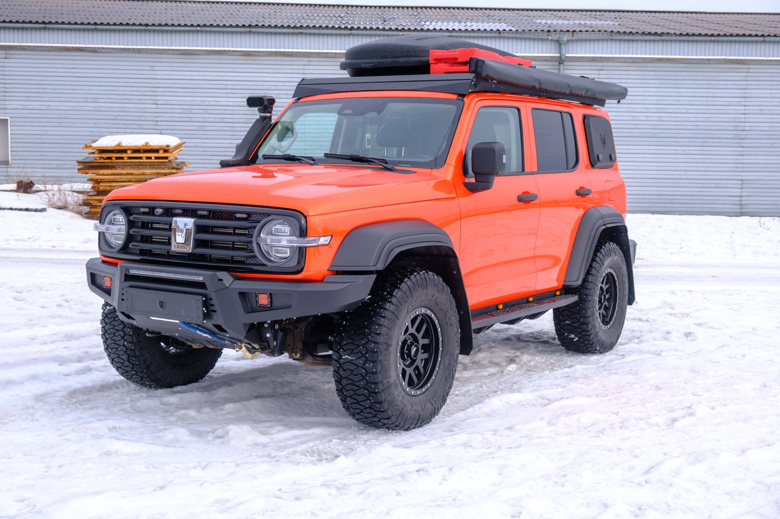 Бампер силовой передний STC Tank 300 с ПТФ и балкой дальнего света