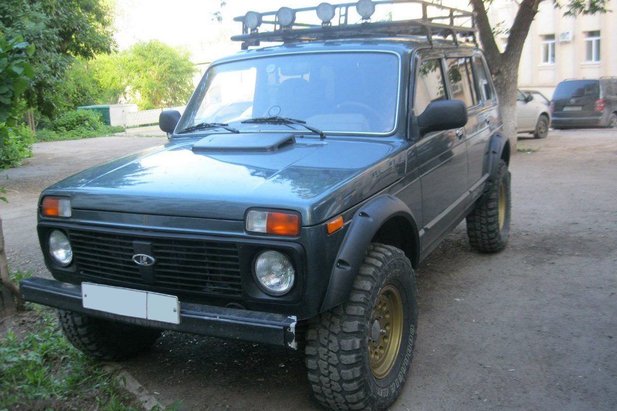 Расширители колёсных арок ВАЗ НИВА 2131 5D (передние 70 мм, задние 70 мм) (уценка)