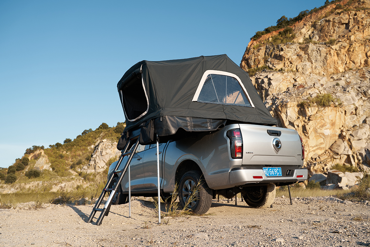 Палатка на крышу автомобиля Wild Land Voyager 140 Pro ECO