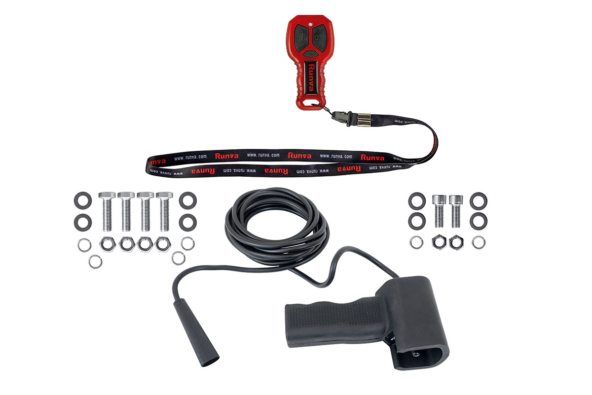 Лебёдка автомобильная электрическая 12V Runva EWV9500SSR 4350 кг (синтетический трос)