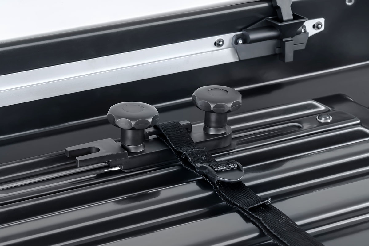 Бокс автомобильный на крышу Pentair PYTHON 360L белый глянец, двусторонний