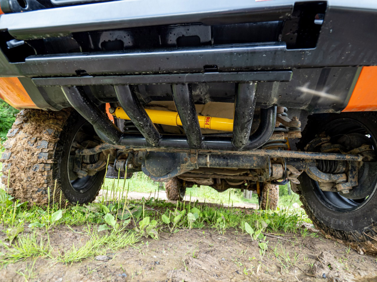 Бампер передний силовой/защита штатного бампера РИФ УАЗ Патриот 2015+ с защитой рулевых тяг (стандарт)