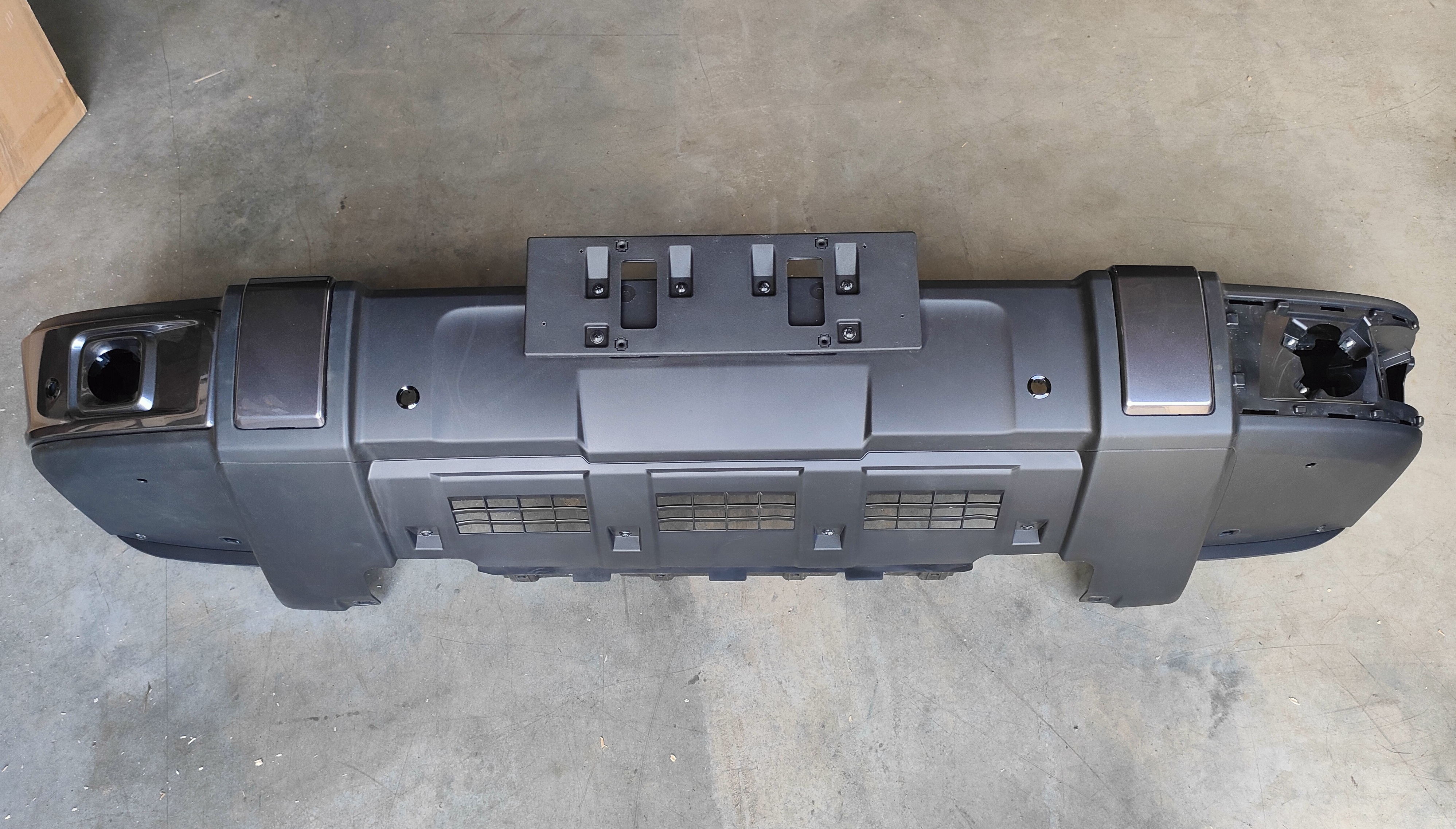 Бампер передний Tank 300 2021-