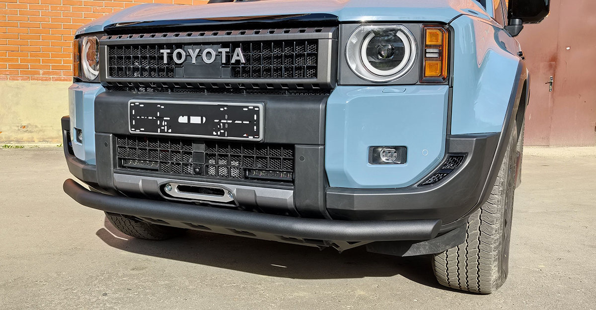 Бампер РИФ силовой передний Toyota Land Cruiser Prado 250 c защитой радиатора (устанавливается только с площадкой RIF250-30000)