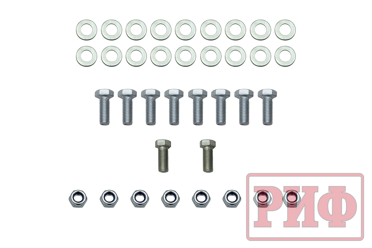 Бампер РИФ силовой задний Mitsubishi Pajero IV c квадратом под фаркоп