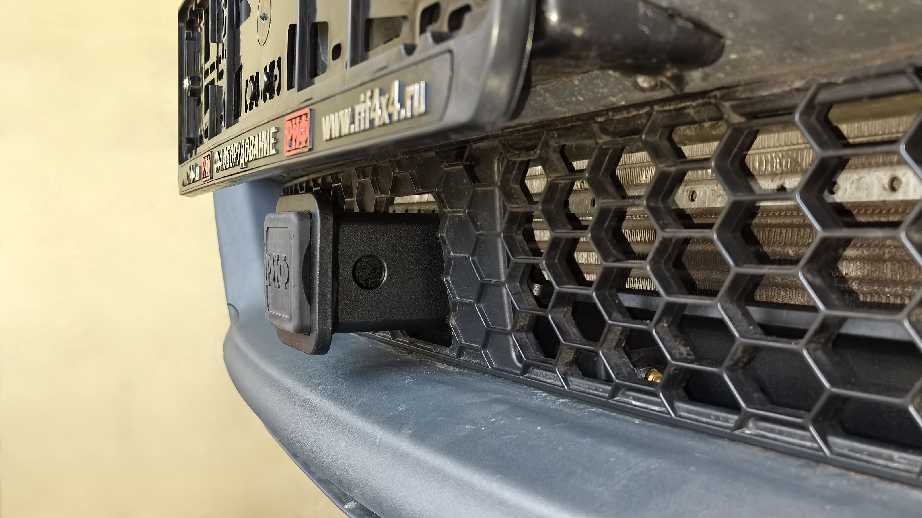 Фаркоп РИФ передний (переходник) для съёмной лебёдки с защитой радиатора на ГАЗ Соболь NN