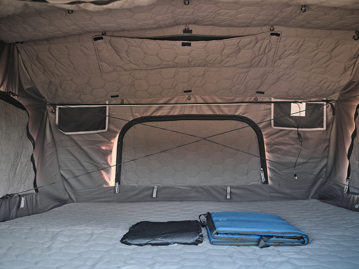 Палатка на крышу автомобиля Wild Land Voyager 160 Pro ECO