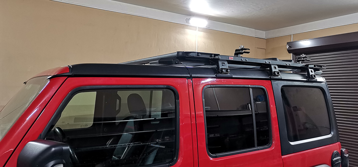 Багажник экспедиционный (платформа) алюминиевый РИФ 1350x1690 мм для Jeep Wrangler JL 2018+ (с крепежом)