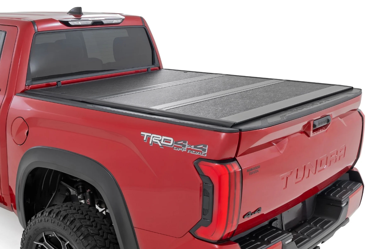 Крышка жесткая SK DELUXAUTO 4х секционная складная