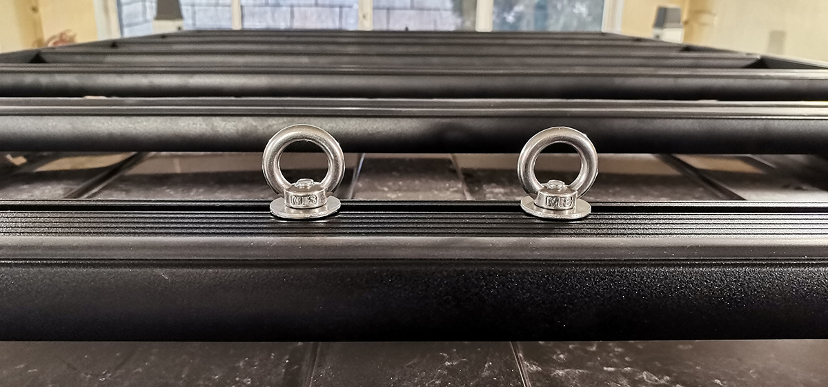 Крепеж для крепления груза к алюминиевому багажнику (платформе) РИФ