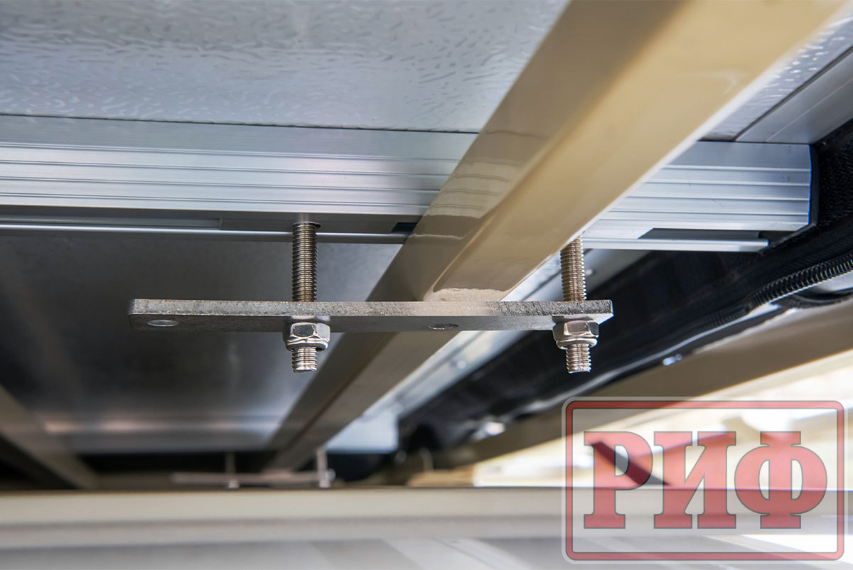 Палатка на крышу автомобиля РИФ Soft RT02-160 PRO, тент серый, 160х(240+70)х115 см