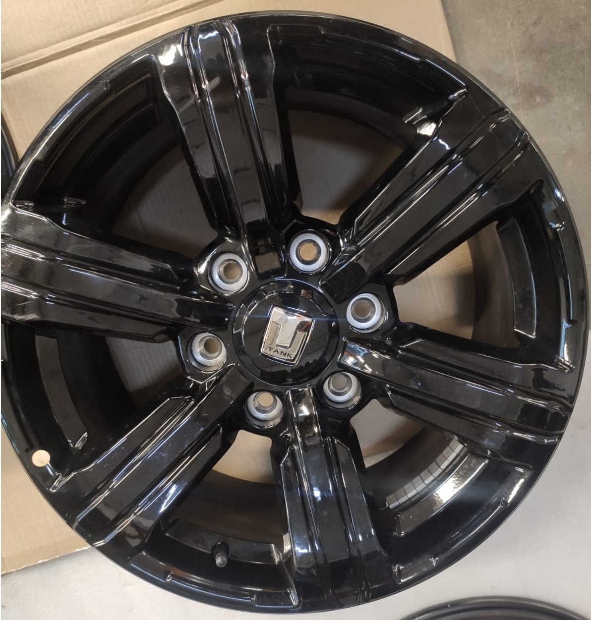 диск литой R17 