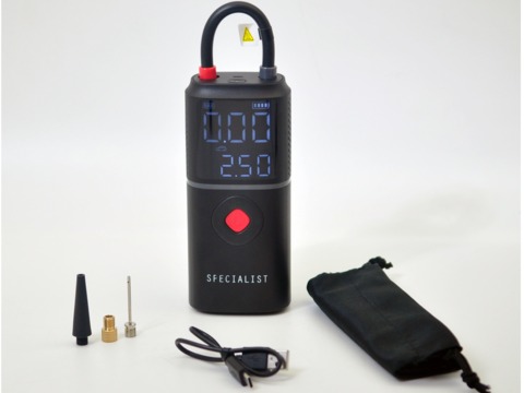 Компактный аккумуляторный компрессор BERKUT Dac-Compact