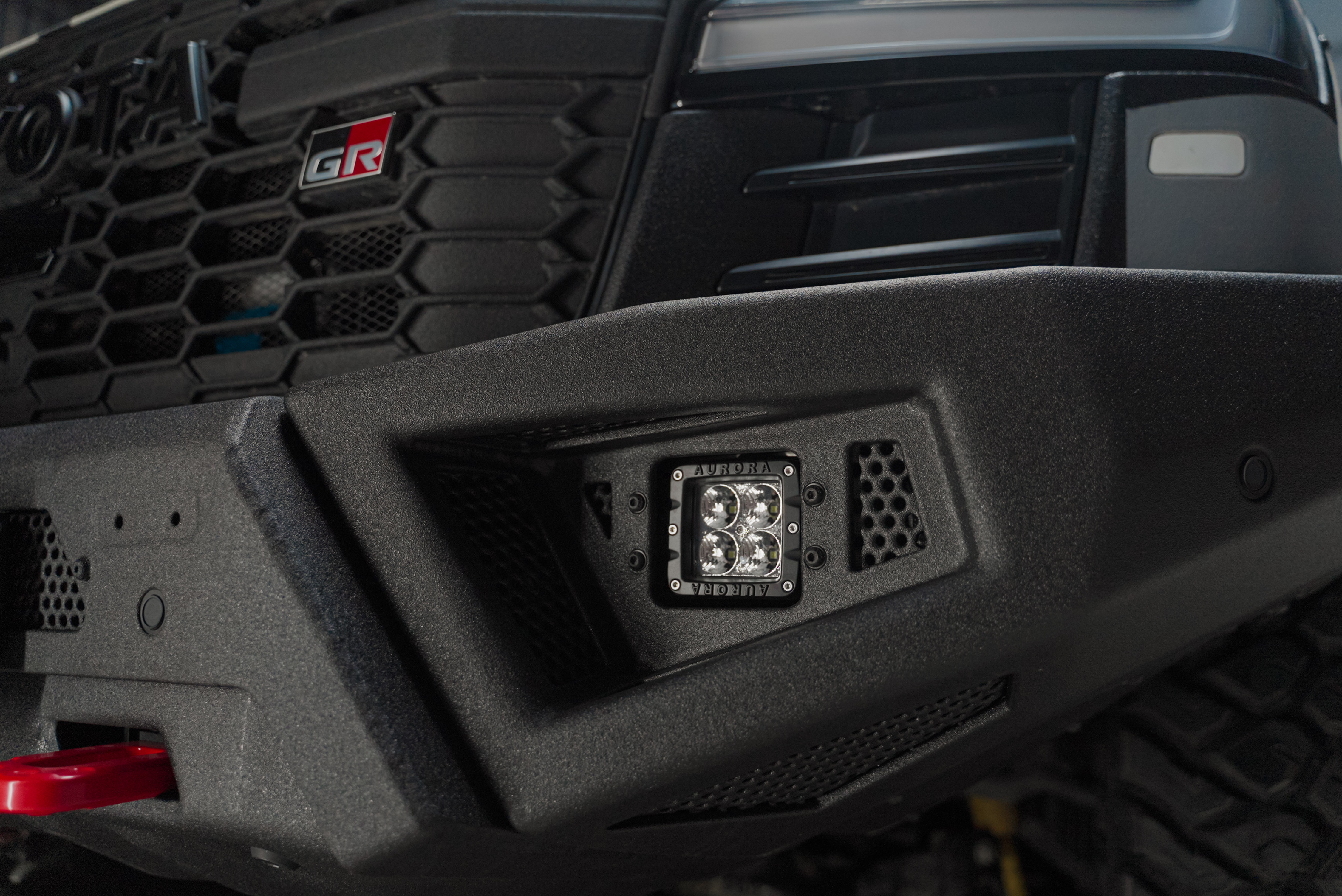 Бампер передний LC300 (2021-) Черный