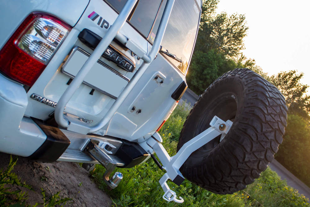 Калитка в штатный бампер Nissan Patrol Y61 1997-2004 г.в.