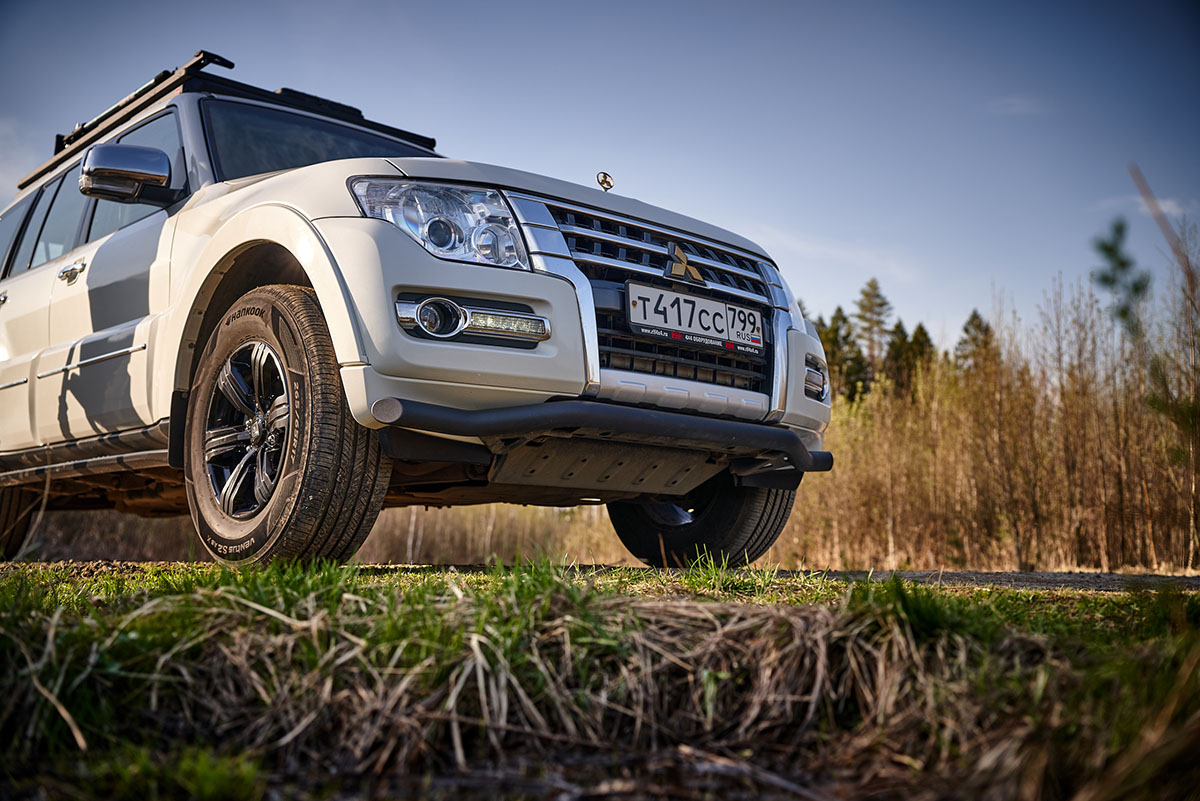Бампер РИФ силовой передний Mitsubishi Pajero IV под площадку для лебёдки RIFPJR-30000 с защитой радиатора