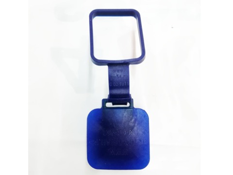 Заглушка фаркопа 2 с фиксатором универсальная, синяя.