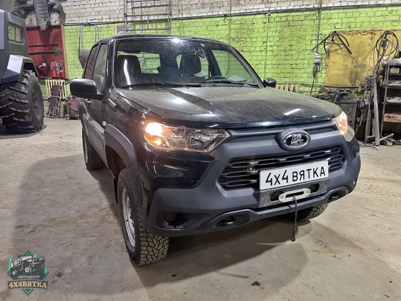 Площадка под лебедку в штатный бампер LADA Niva Travel с кондиционером