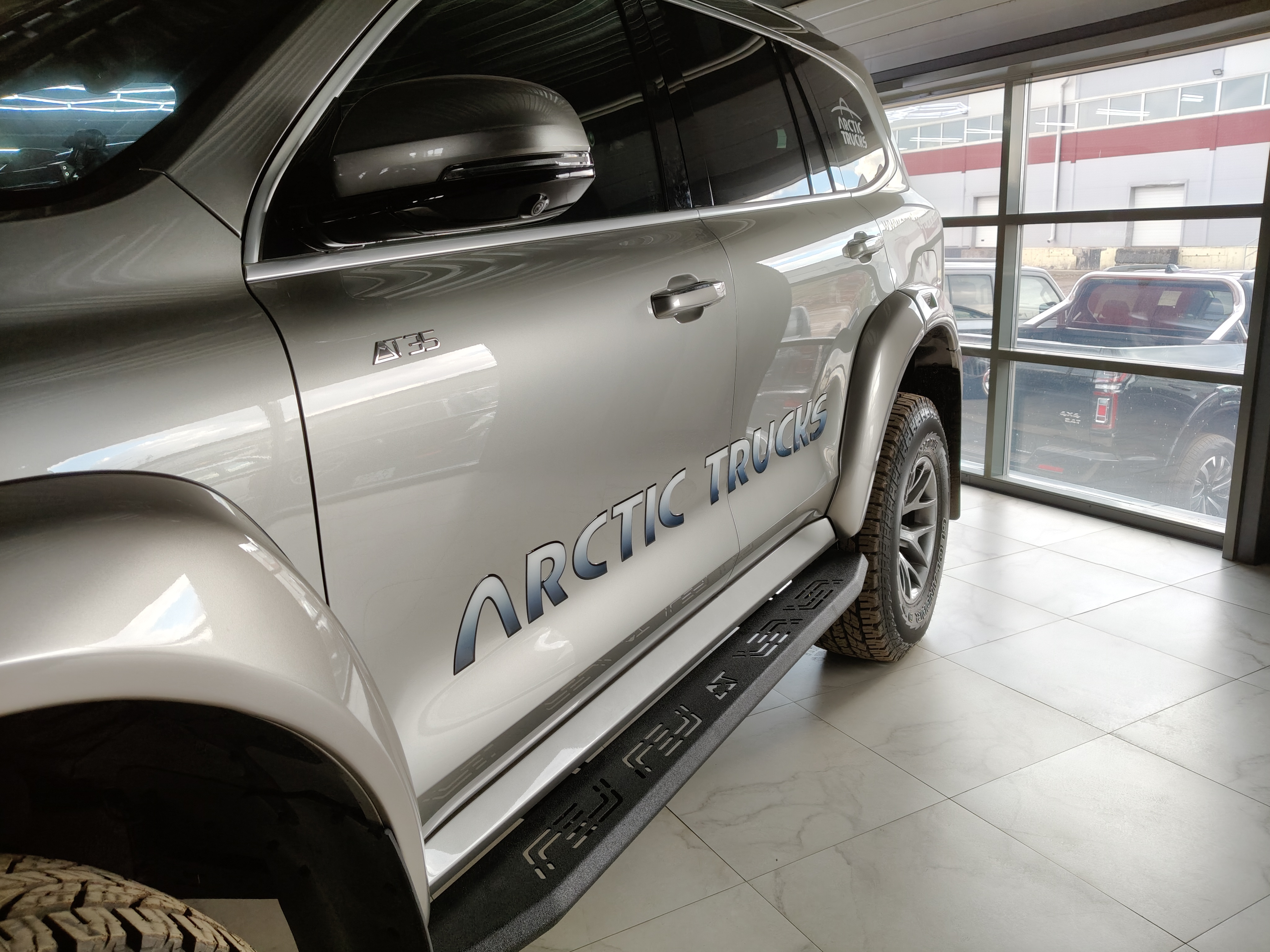 Силовые пороги Arctic Trucks для Tank 500