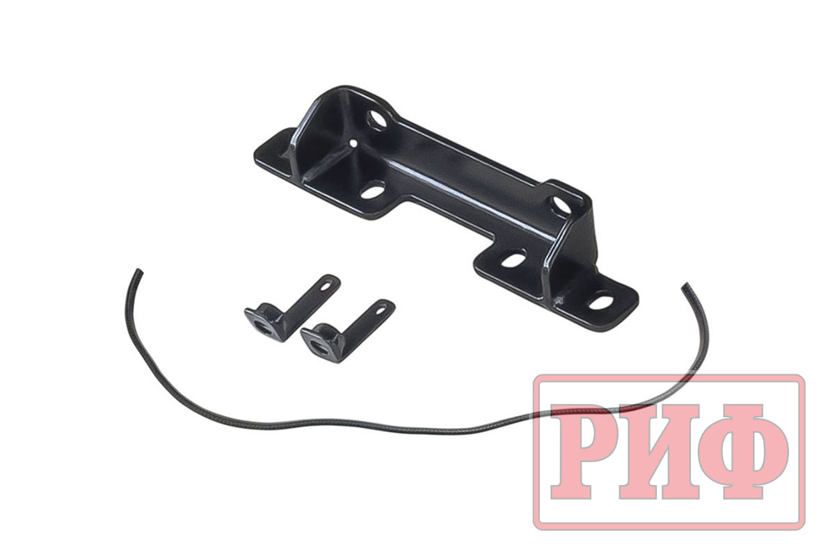 Бампер РИФ задний Toyota Land Cruiser Prado 150 c квадратом под фаркоп