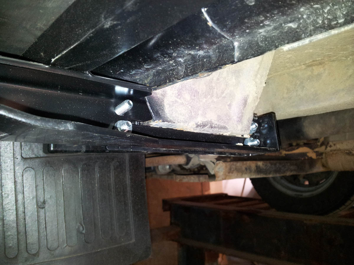 Пороги съёмные для Нивы РИФ