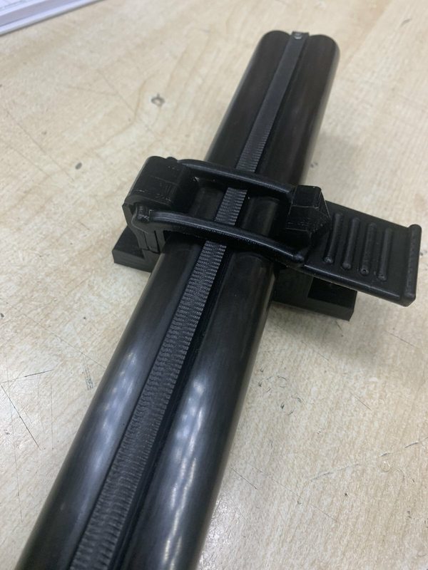 Крепление топора/стволов ружья (овал горизонт.) поперечное (24-30мм)