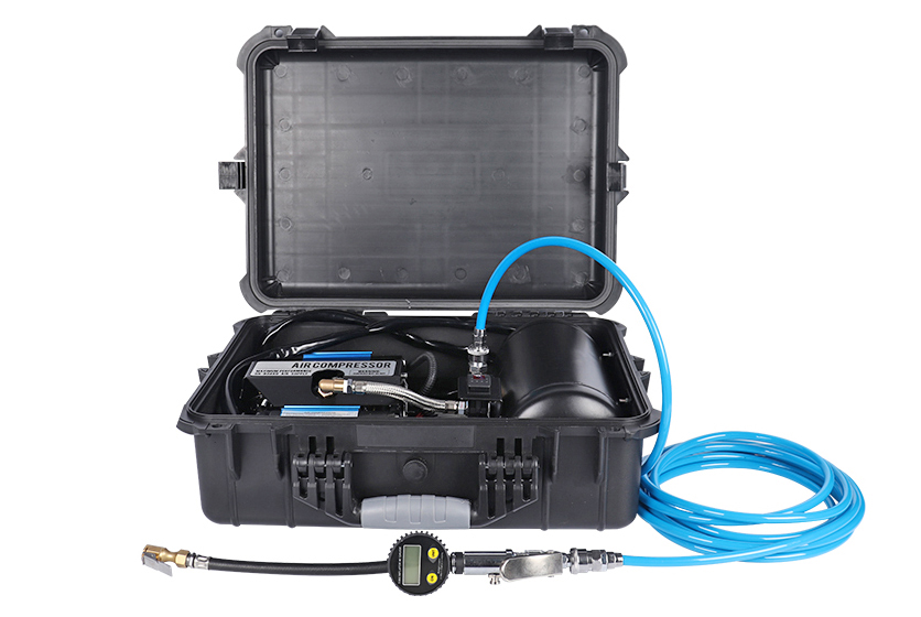 Компрессор автомобильный переносной 12V YURUI 127 л/мин 10,2 атм