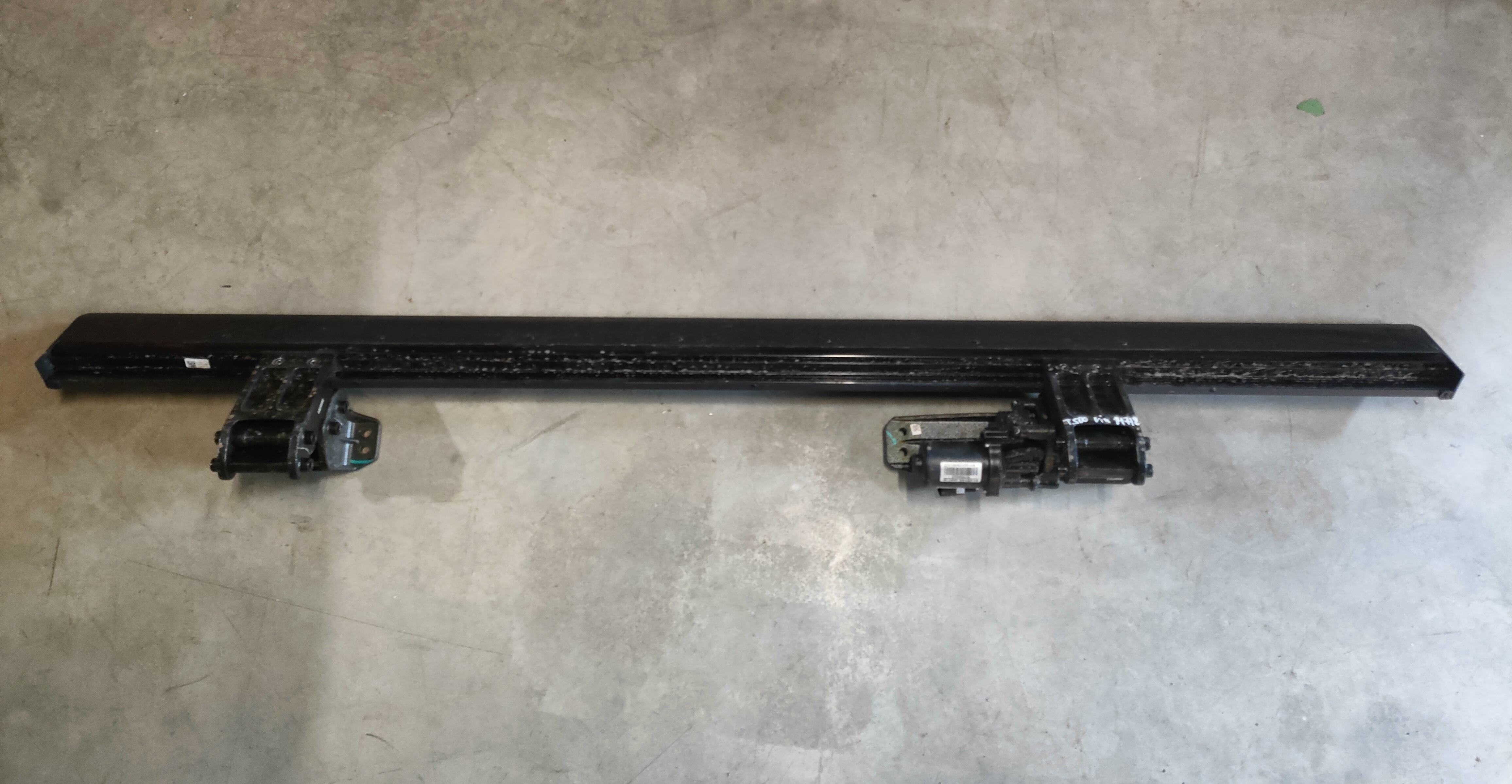 Подножка боковая правая в сборе Tank 500 5150810XKV3AB