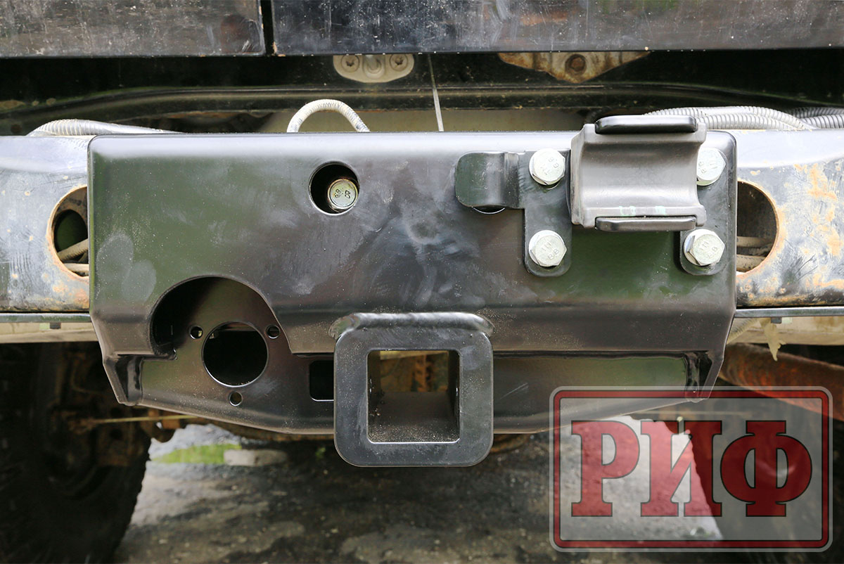 Калитка РИФ с фаркопом в штатный задний бампер Toyota Land Cruiser 105