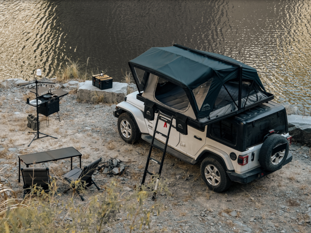 Палатка на крышу автомобиля Wild Land Summit Explorer 180