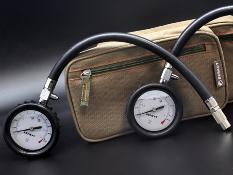 Манометр-дефлятор BERKUT TG-71 (0-1атм.)