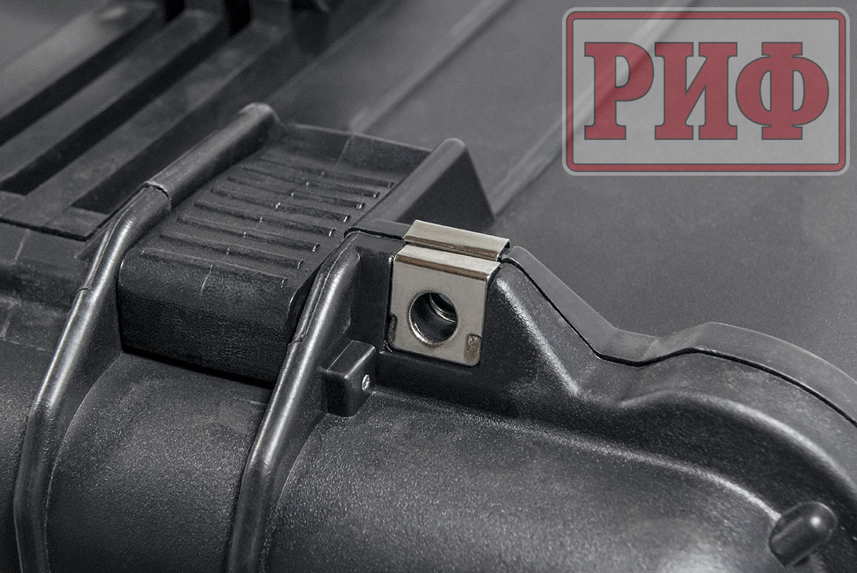 Кейс защитный ударопрочный РИФ 790х595х365 мм на колесах с телескопической ручкой IP55