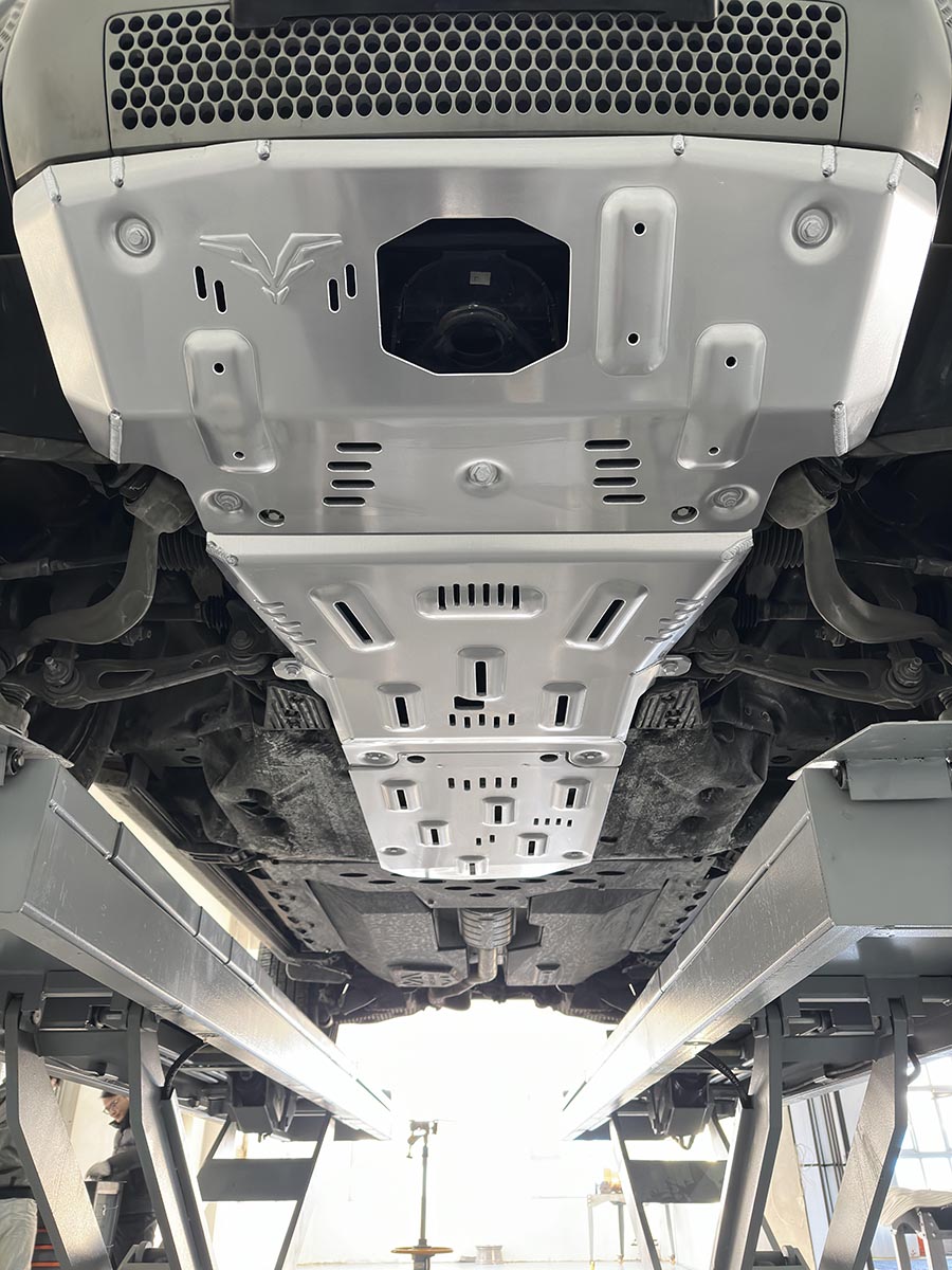 Защита Falcon радиатора, картера, РК, КПП для Land Rover Defender 2021+ (бензин 3.0T)