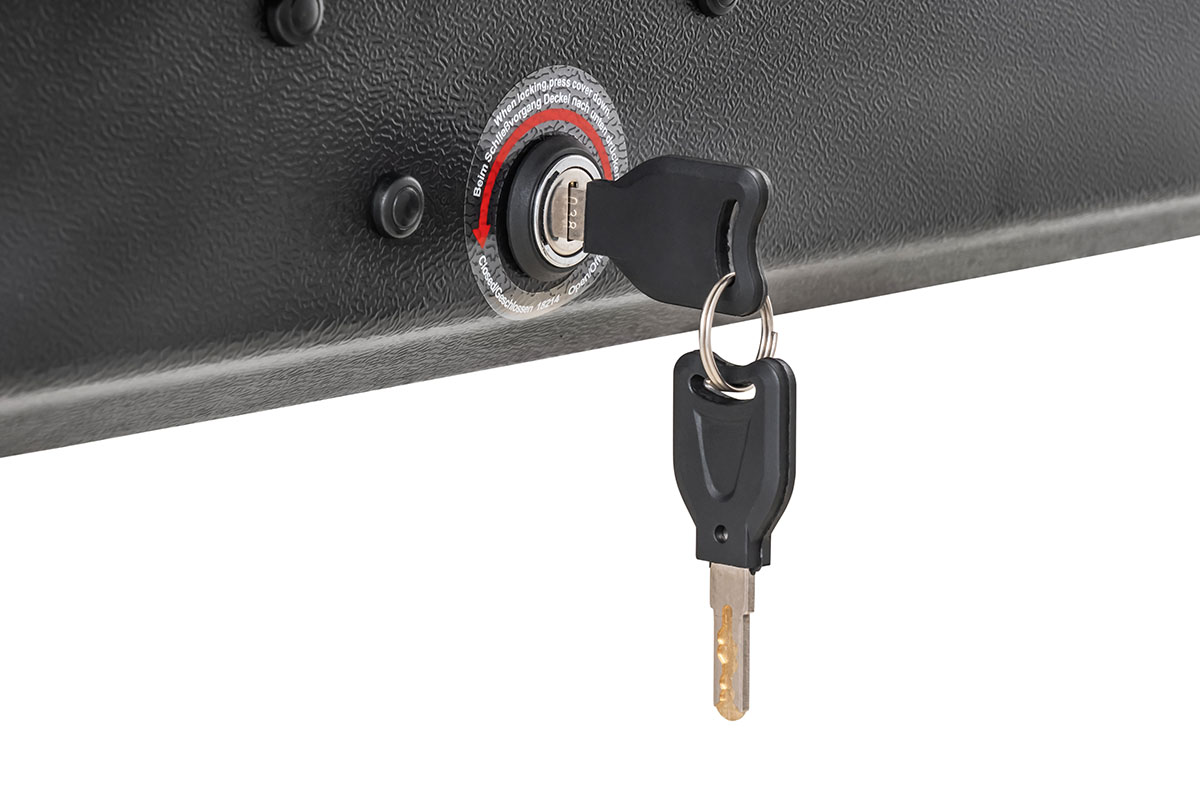 Бокс автомобильный на крышу Pentair PYTHON 450L черный глянец, двусторонний