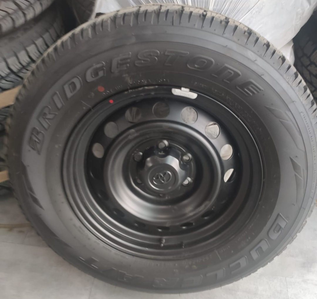 Bridgestone 265/65 R17 112S 693(3) Duler A/T БУ + штамп Toyota Hilux
