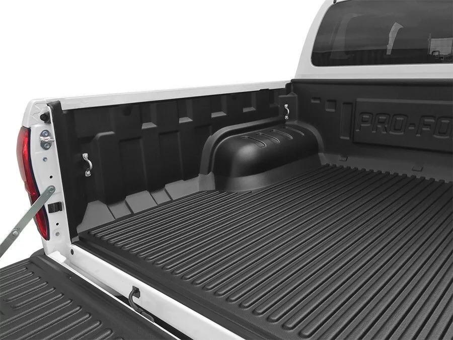 Вкладыш в кузов пластик к-т, HILUX 2015 +