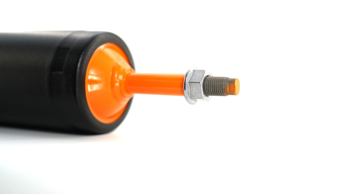 Амортизатор задний SteelStaff Toyota Land Cruiser 80/105