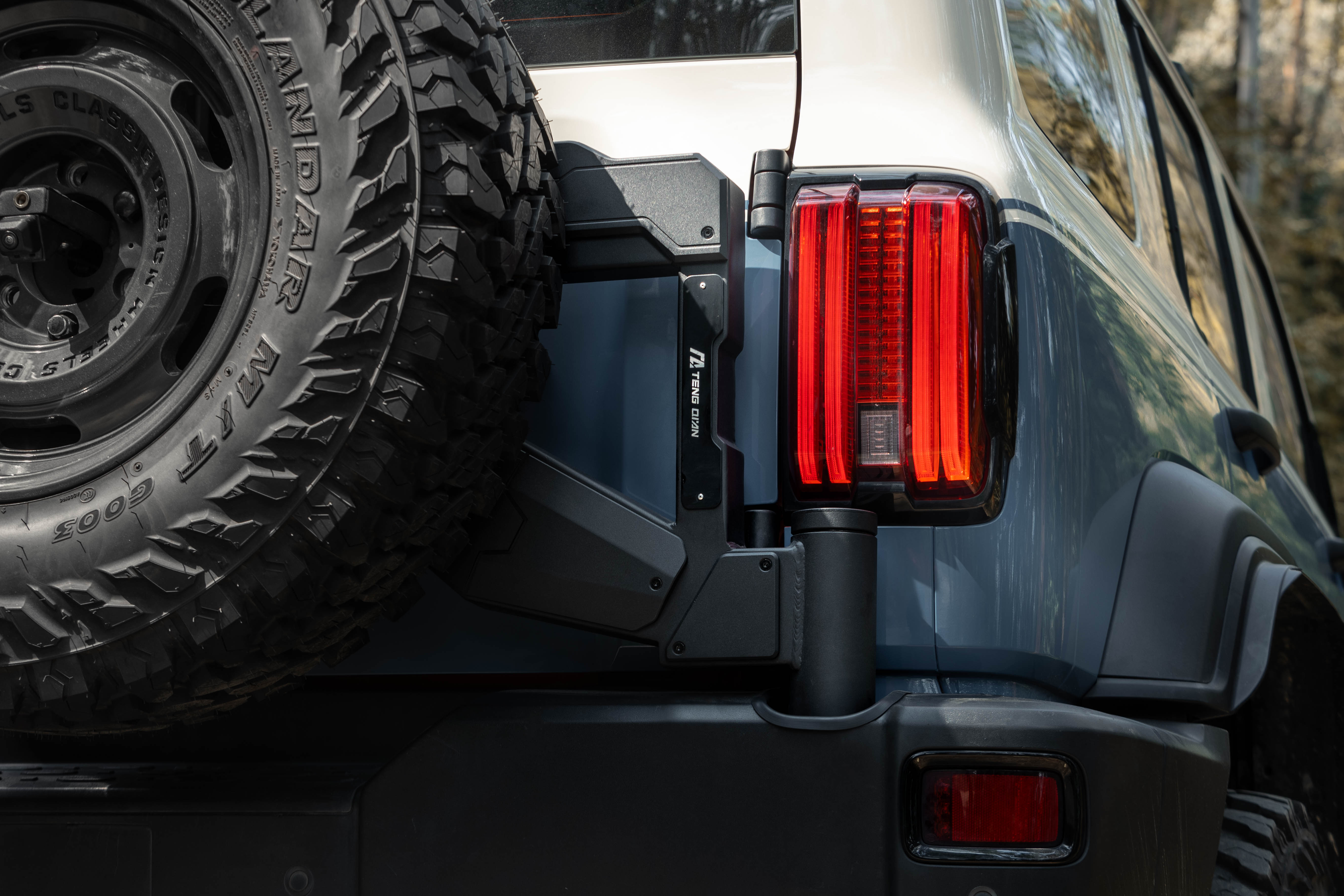 Кронштейн крепления запасного колеса TENGQIAN TANK 300