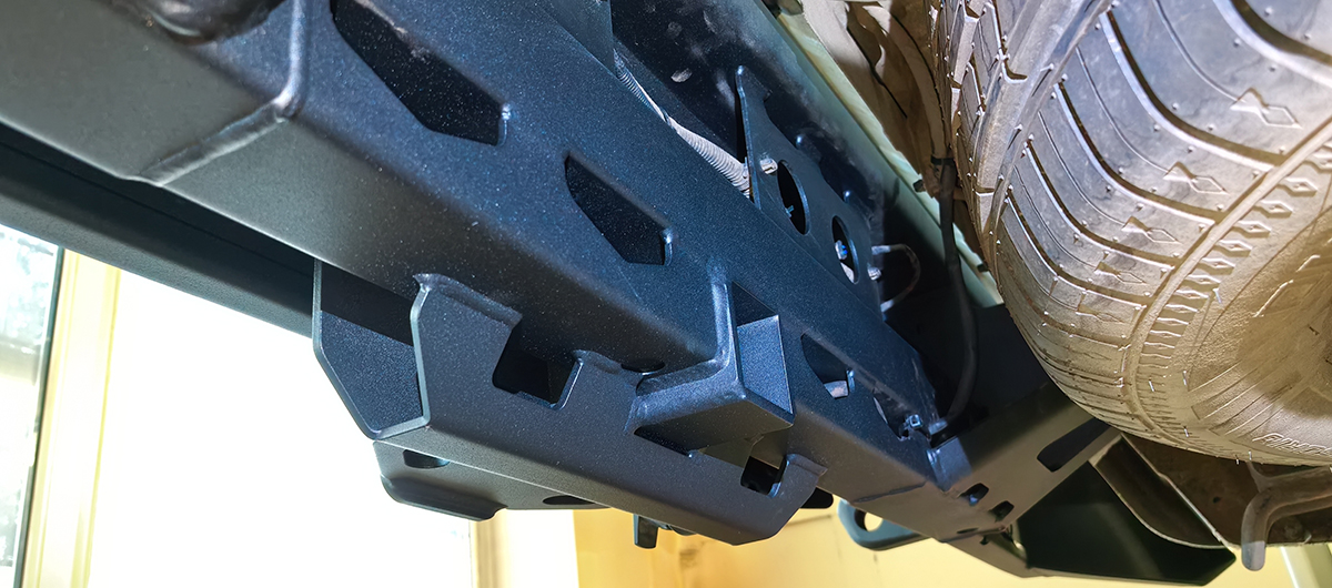 Бампер РИФ силовой задний Great Wall Poer с квадратом под фаркоп и фонарями
