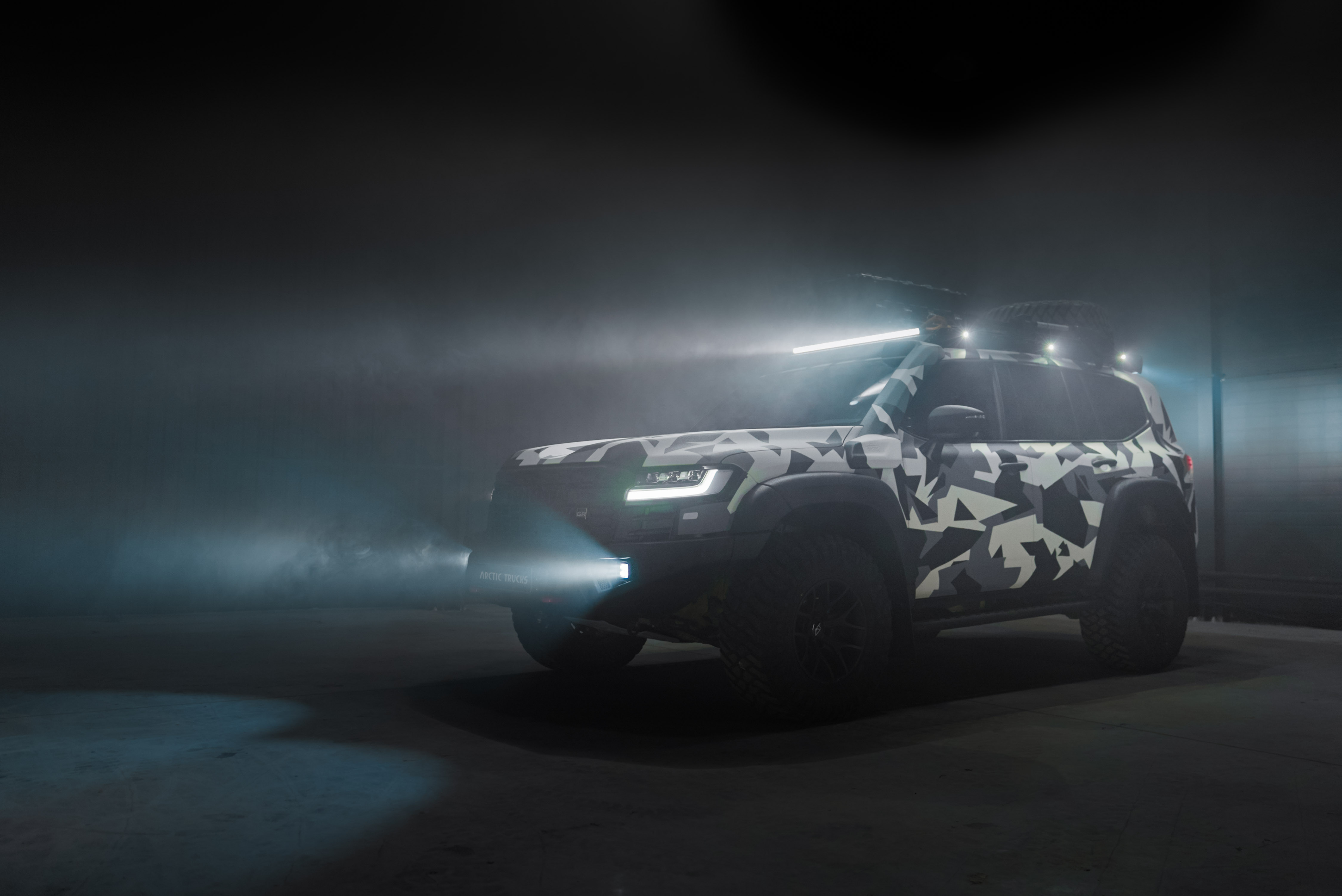 Противотуманная фара светодиодная ближний свет (для бампера 2D.5702.1.B-NL)