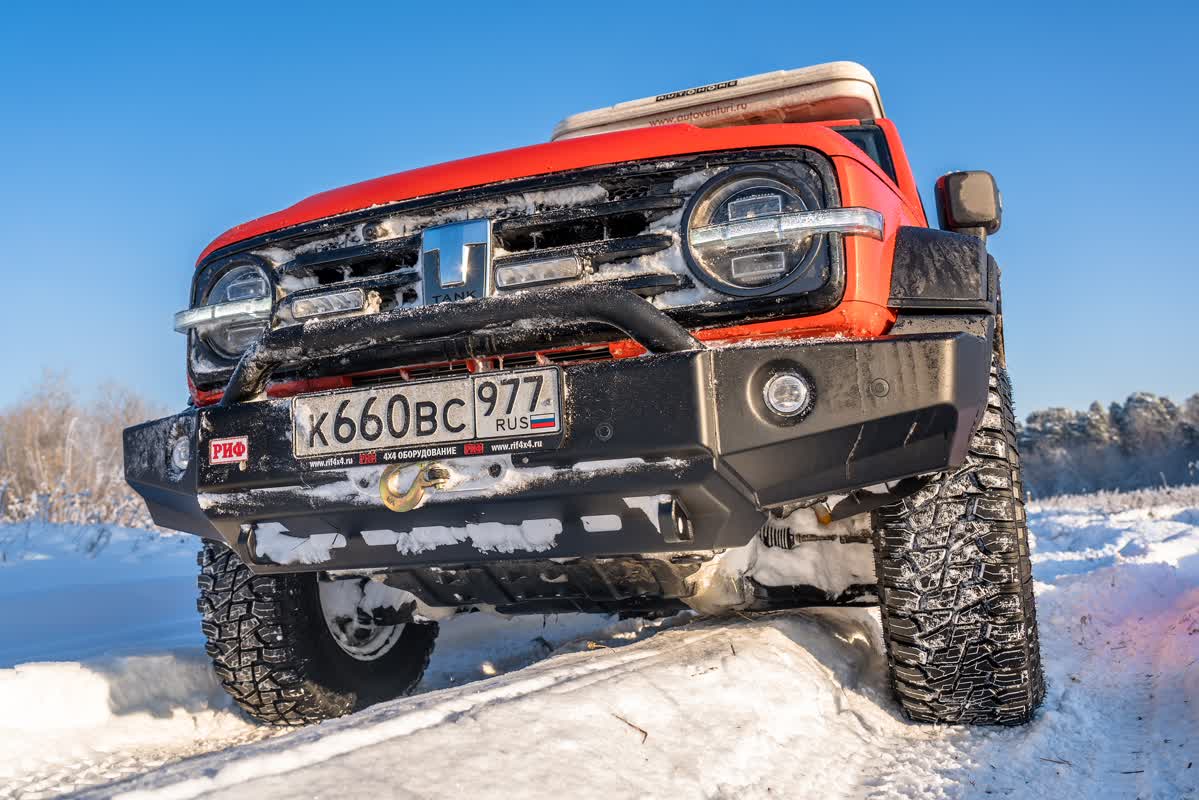 Бампер РИФ силовой передний TANK 300 c защитной центр. дугой, под штатные фары