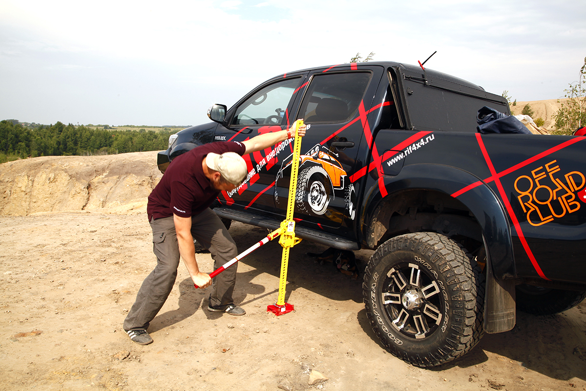 Домкрат реечный Hi-Lift Super X-Treme чугун 150 см