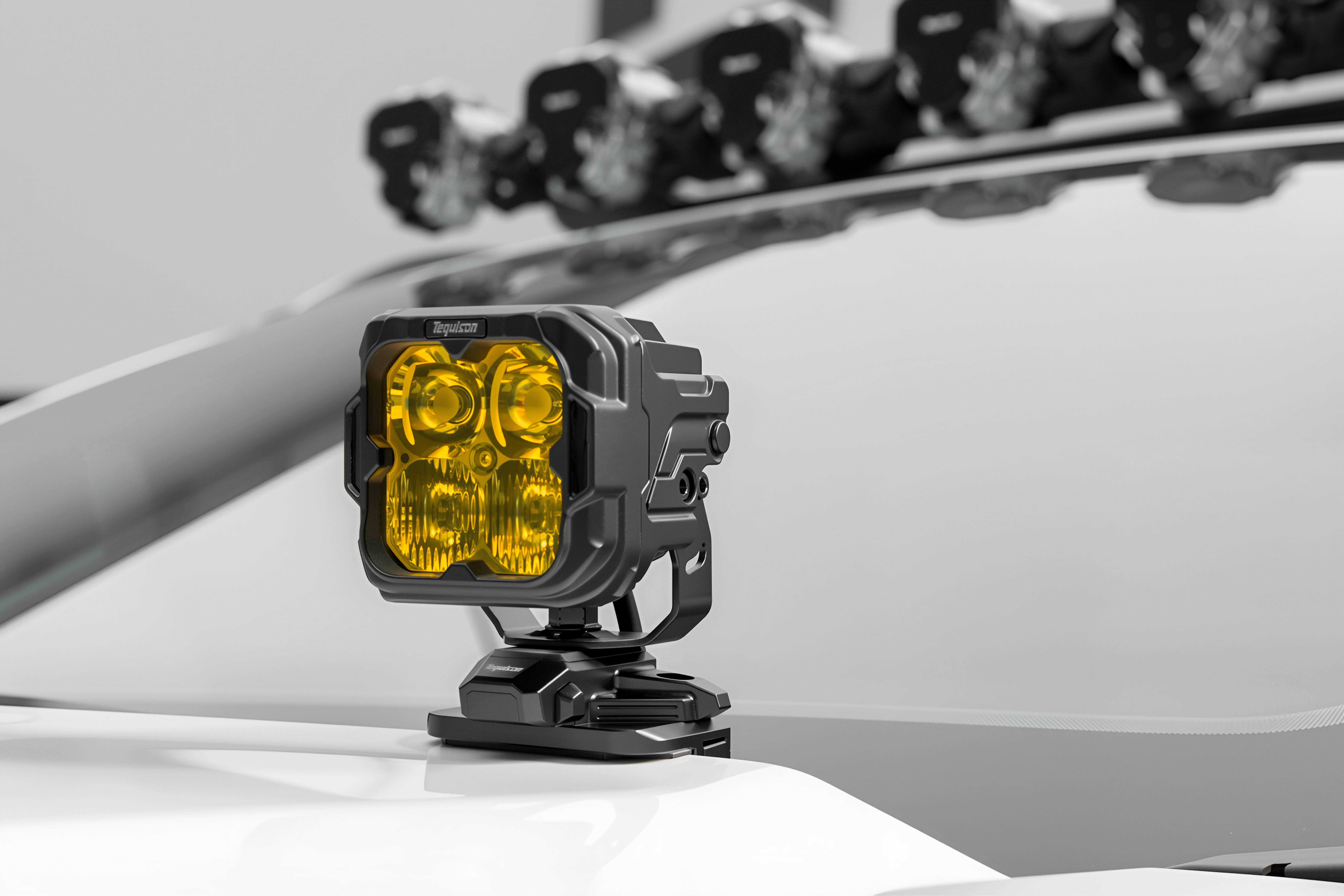 Фара рабочего света (желтый) TENGQIAN 4 диода, (к-т 2 шт.) 