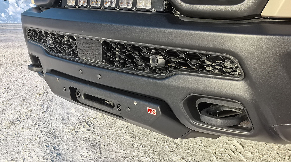Площадка РИФ под лебёдку с защитой радиатора в штатный бампер RAM 1500 Rebel 2024+