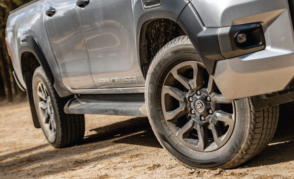 Шина Maxxis RAZR HT-780 275/60R20 115H